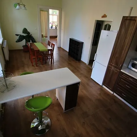 Apartman U Skoly * Krásná Lípa